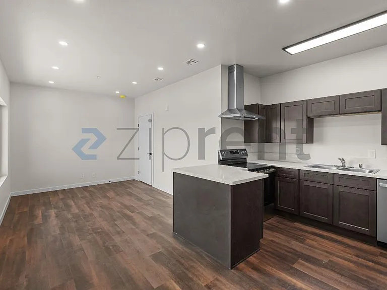 524 N 7th St #5 — Photo 9