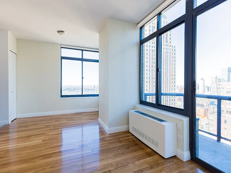 235 W 48th St #43J — Photo 6