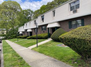 38 Enid St APT C, Bridgeport, CT 06606