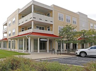 970 Harris Rd UNIT 22, Grayslake, IL 60030