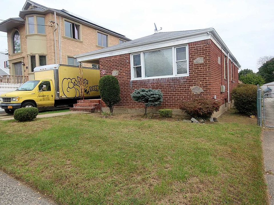 1st image of 69-29 167th St