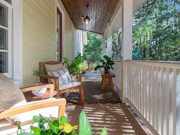 4th image of 679 Carolina Bay Court
