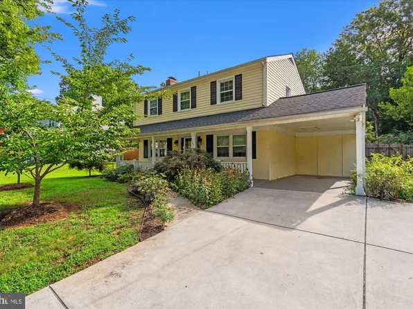 8705 Bluedale St, Alexandria, VA 22308