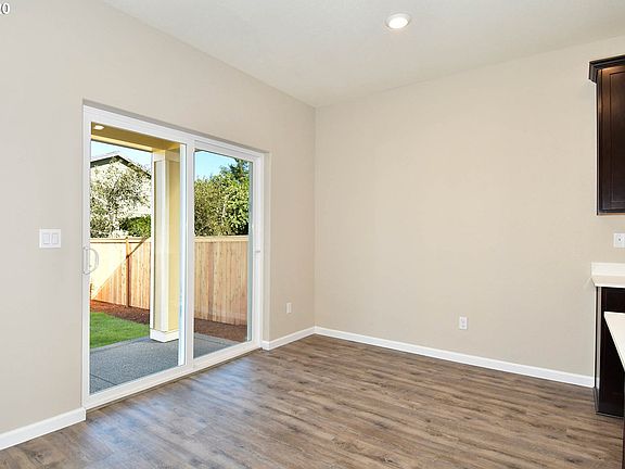 5th image of 15206 NE 72nd Ave