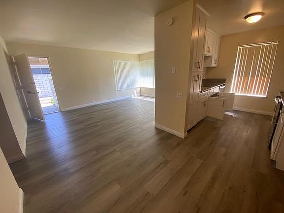 5th image of 2047 Eveningside Dr #22