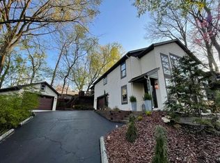 430 E Cooke Rd, Columbus, OH 43214