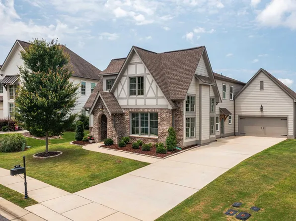 403 Crossbridge Rd, Chelsea, AL 35043