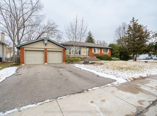 635 Peele Blvd, Burlington, ON L7R 3B8