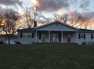 1511 Crescent Dr, Flatwoods, KY 41139