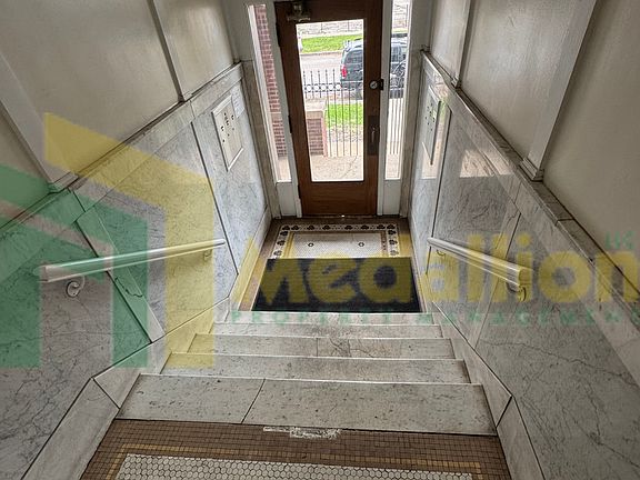 3rd image of 6106 S Ingleside Ave #1