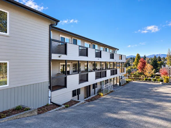 637 Pleasant Ave #202, Bremerton, WA 98337