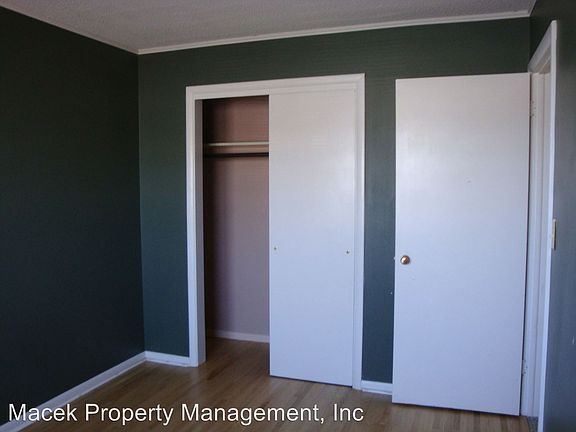 4th image of 4014 6th Ave S