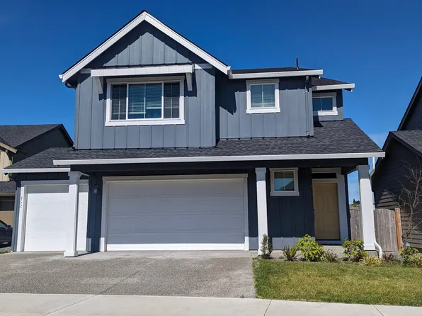 4172 S Kennedy Dr, Ridgefield, WA 98642