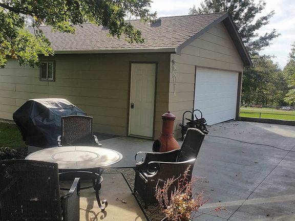 3rd image of 307 W Patricia St