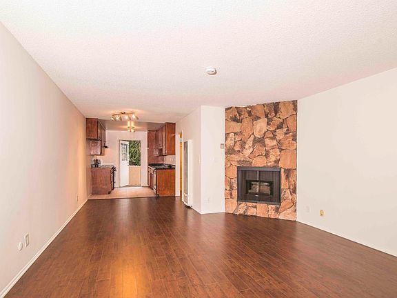 4th image of 12021 Burbank Blvd #202