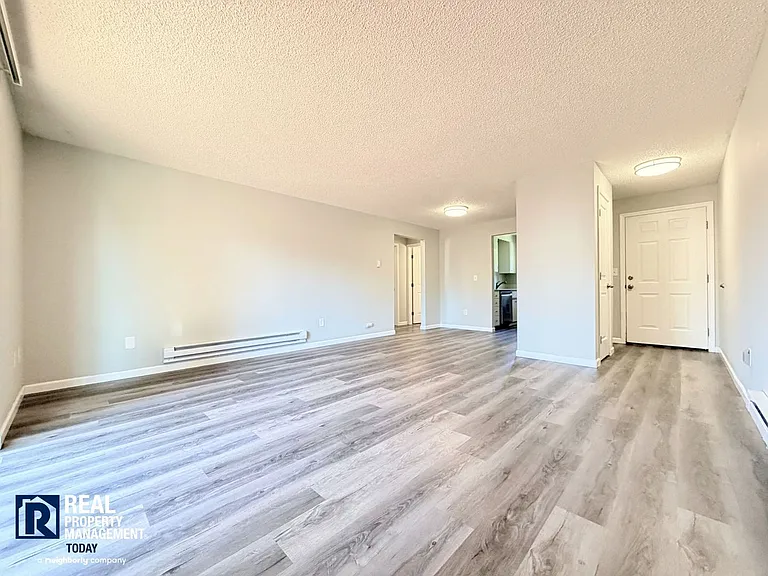 Elizabeth Anderson Apartments — Photo 7
