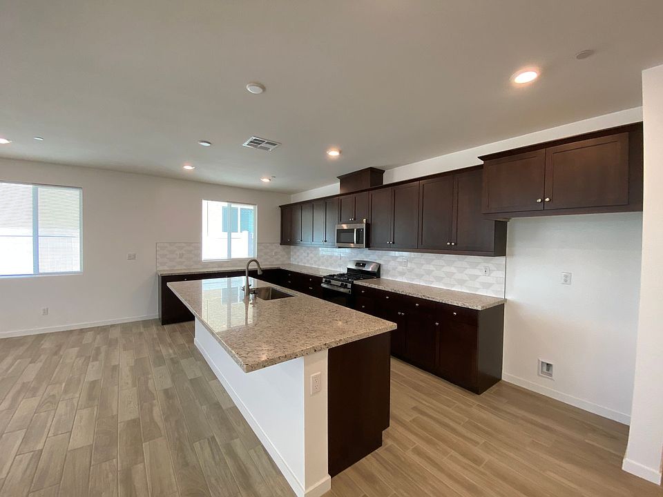 1st image of 11633 Sky Pointe Dr