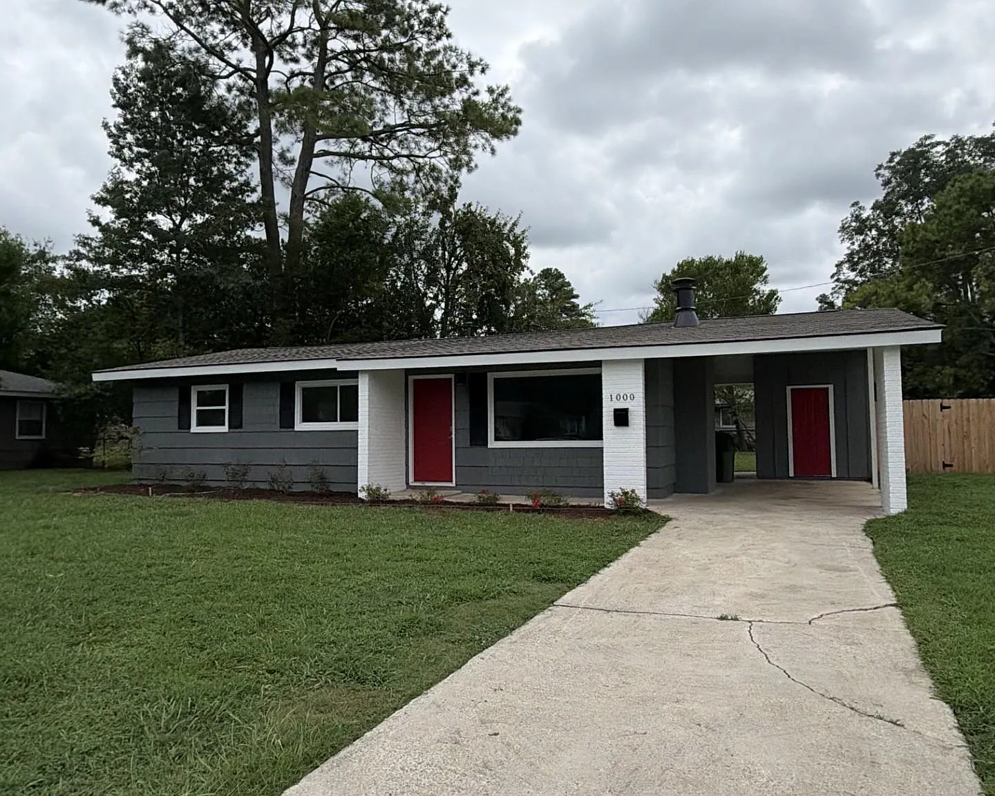 3 bed, 1.5 bath, 1100 sqft, $1,850 — Photo 1