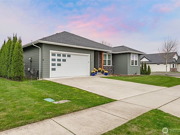 2nd image of 2202 Berryman Loop