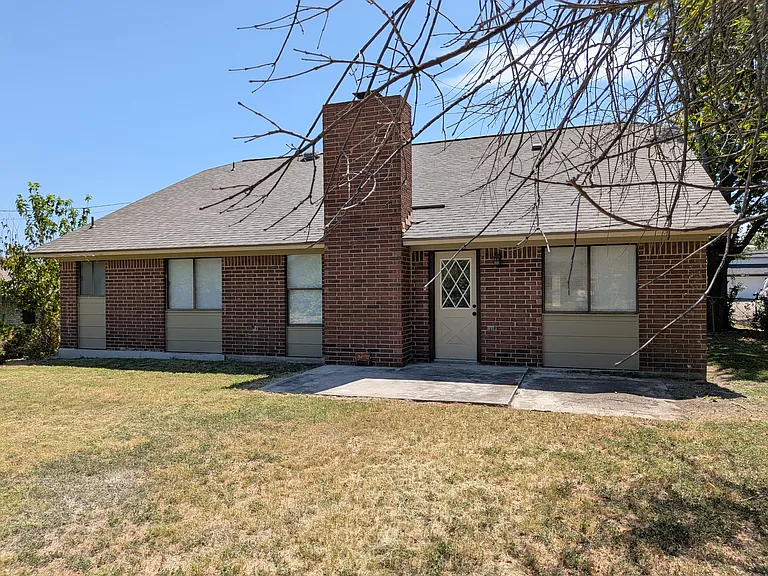 3107 Westrim Dr — Photo 3
