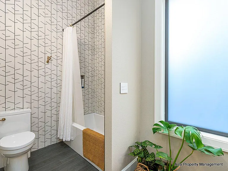 17627 Kelok Rd — Photo 15