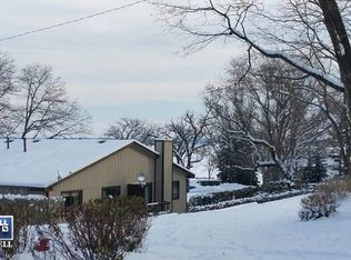 81 Mineola Rd, Fox Lake, IL 60020