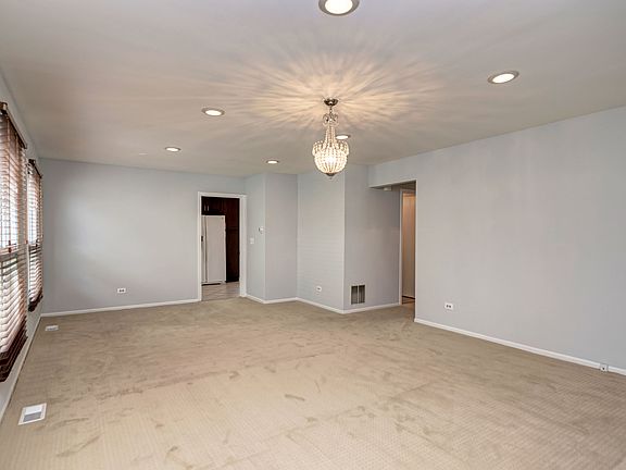 5th image of 7019 Yorkshire Dr
