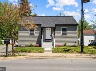 35 E Broad Way, Lovettsville, VA