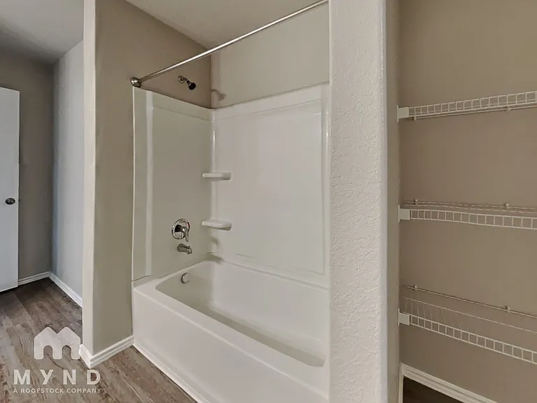 9437 Apple Ridge Ln — Photo 14