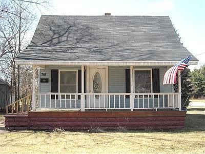 1st image of 718 N Nottawa St