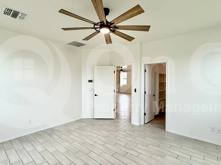 3403 W Pollack St — Photo 9