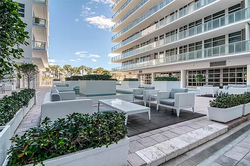 3737 Collins Ave #S-203 Photo 1