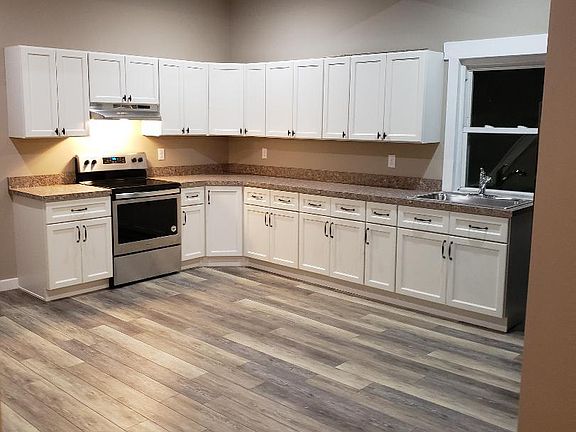 2nd image of 1819 Eldora Dr
