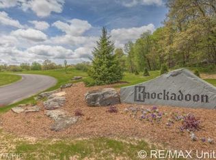 6694 Knockadoon Dr, Rockford, MI