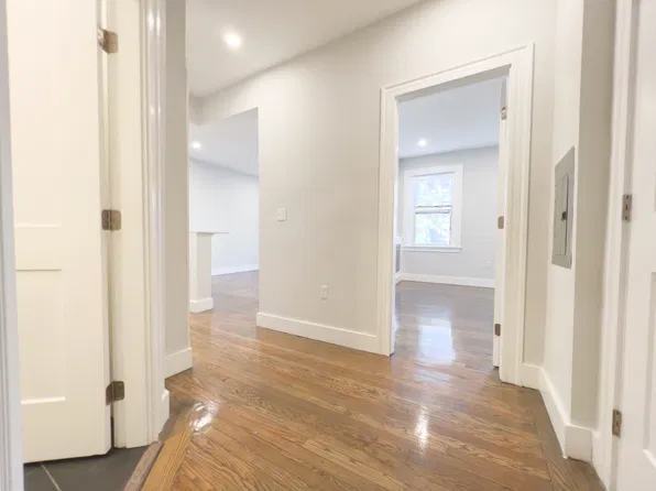 97 Queensberry St #3, Boston, MA 02215