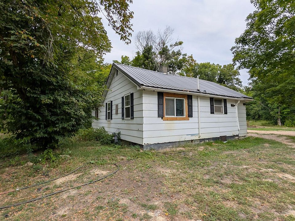 1st image of 15890 390th St