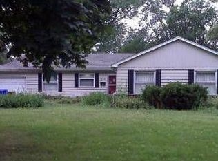 514 Bridle Ln, Wheaton, IL 60187