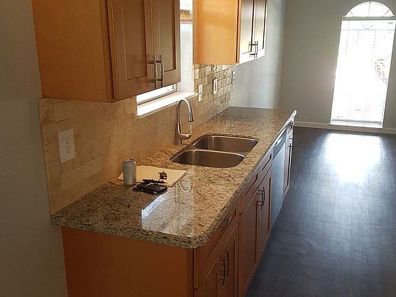2nd image of 4912 Green Willow Ln