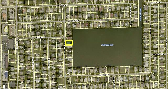 1st image of 305 SE 18th Ave