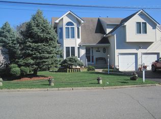 209 Claudia Rd, Brick, NJ 08723