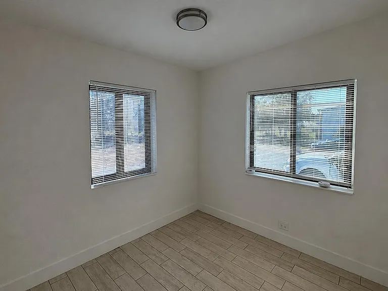 3039-3115 Avenue J — Photo 5