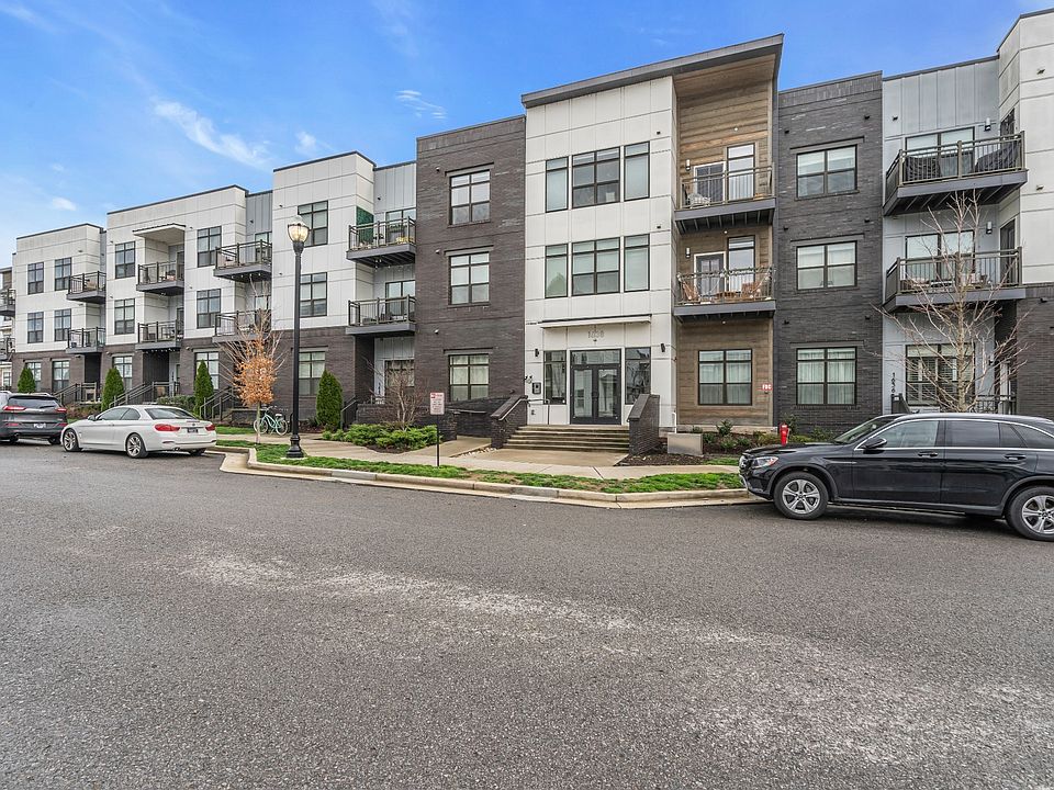 2nd image of 1638 54th Ave N #119