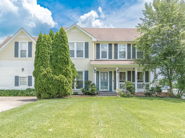 3321 Greenspoint Dr, Clarksville, TN 37042