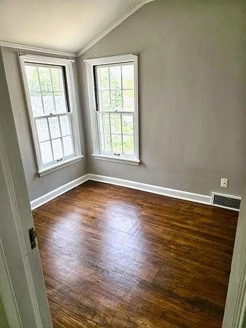 1014 W Grand Ave — Photo 6