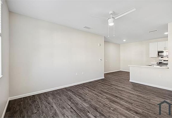 4th image of 6041 Whispering Woods Loop