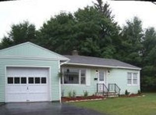 5 Nevers Ave, Norway, ME 04268