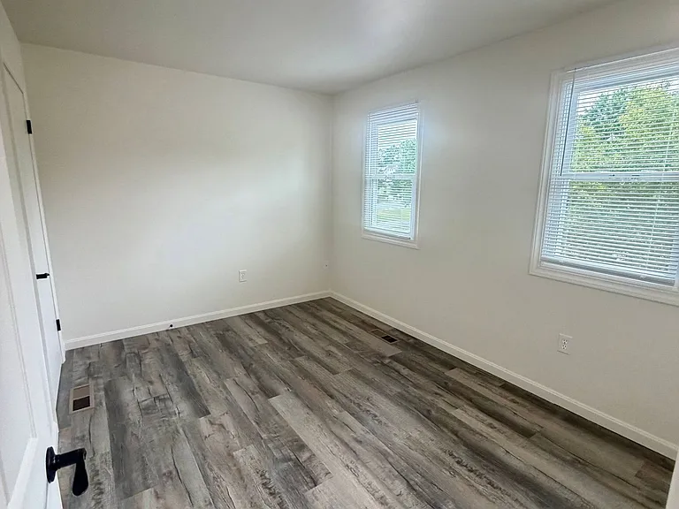 673 S Cedar St — Photo 25