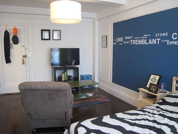 3rd image of 50 W 72nd St APT 1407