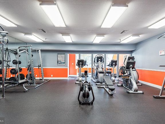 5th image of 3306 Wyndham Cres #325