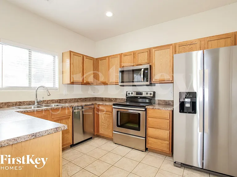 5157 W Laurel Ave — Photo 5